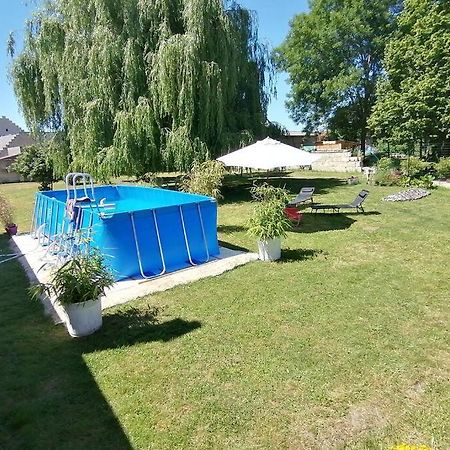Maison Chaleureuse Et De Detente Avec Piscine Et Spa Chassemy Bagian luar foto