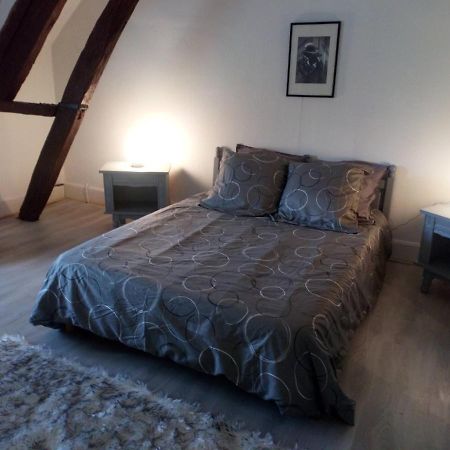 Maison Chaleureuse Et De Detente Avec Piscine Et Spa Chassemy Bagian luar foto