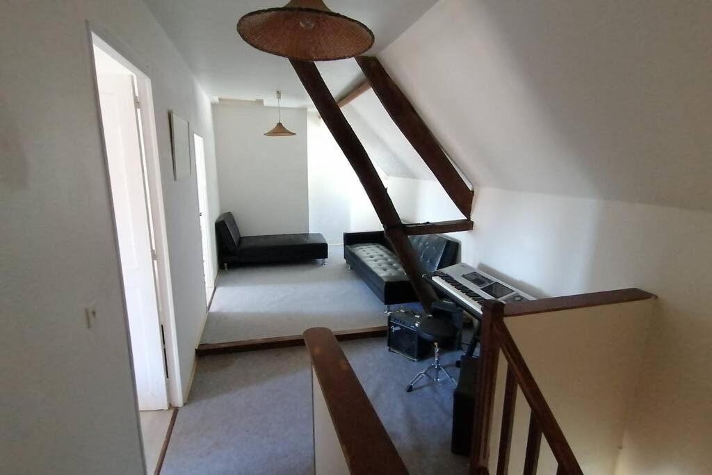 Maison Chaleureuse Et De Detente Avec Piscine Et Spa Chassemy Bagian luar foto